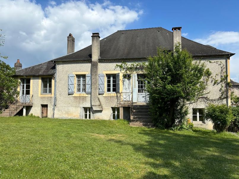 Vente maison 10 pièces 300 m² à Cublac (19520), 197 000 €