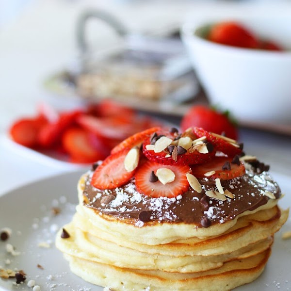 Cách Làm Bánh Pancake Dâu Tây Xịn Sò Không Cần Lò Nướng HeSjCXGA-hLNGTr0crfORYMy-LH2uWDytNxbH5_azU-pWz4LaqPgHZHDiegEPr8uPWnEZLPKZU1TTfaIxvxNXxrKJi3x3cu3aksnXLhs8w=w600