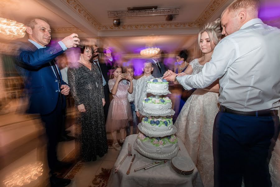 Wedding photographer Sergey Razgonyaev (fotomotion). Photo of 21 January 2019