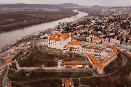 Bröllopsfotograf Vlado Tvardzík (vladotvardzik). Foto av 14 mars 2023