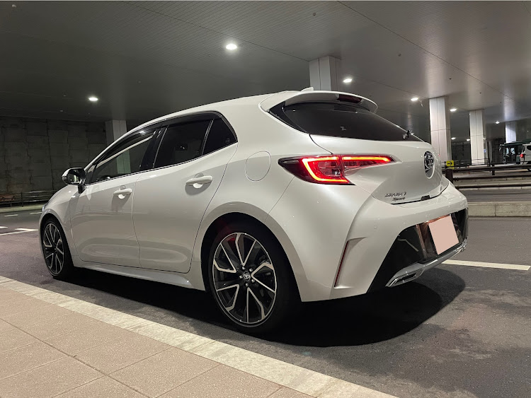 カローラスポーツのCOROLLA SPORT・ドライブ Go！・ナイトショット✨・プチいじりw・つながりに感謝🙇に関するカスタム事例の投稿画像2枚目