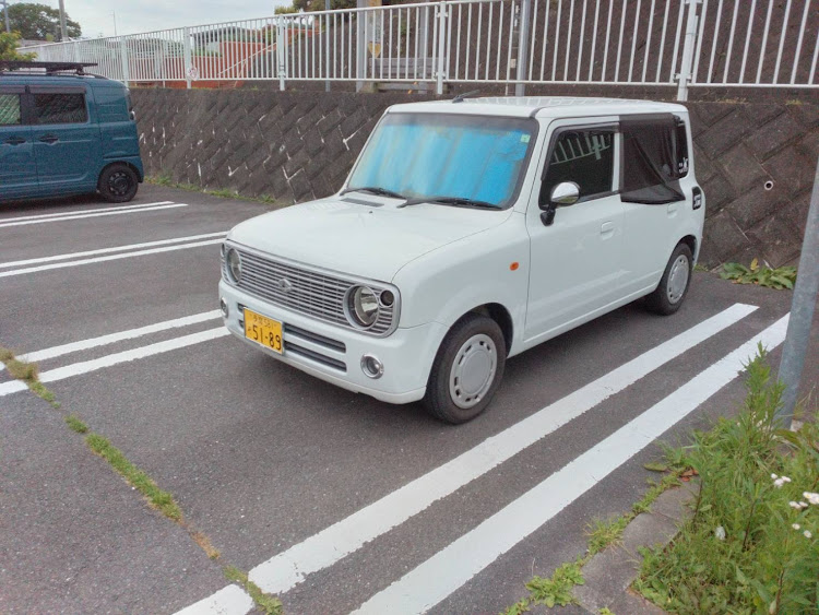 アルトラパンのプライベートカー・新緑と愛車・車中泊なうに関するカスタム事例の投稿画像1枚目