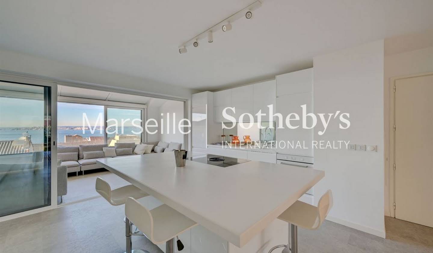 Seaside apartment with terrace Marseille 8th