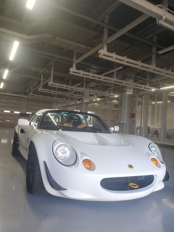 エリーゼの愛車の表情・鈴鹿サーキット・エリーゼスポーツ190に関するカスタム事例の投稿画像1枚目