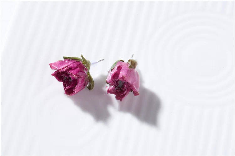 Anti Allergie Oorbellen Bloemen Eeuwige Lange Stijl Geniet van de hele dag comfort met deze lange, hypoallergene bloemen oorbellen, geschikt voor gevoelige oren.