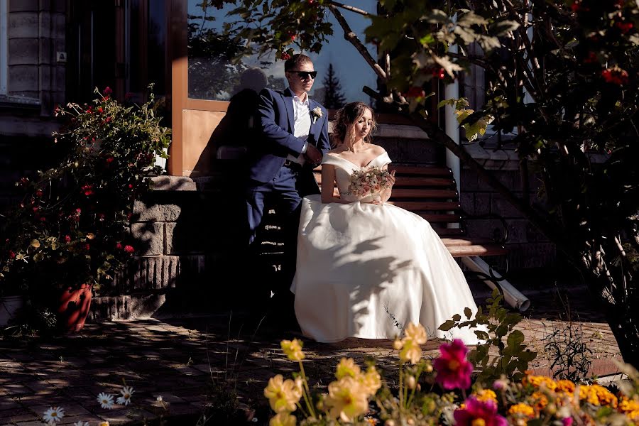 Wedding photographer Nikolay Valyaev (nikvval). Photo of 1 April 2019