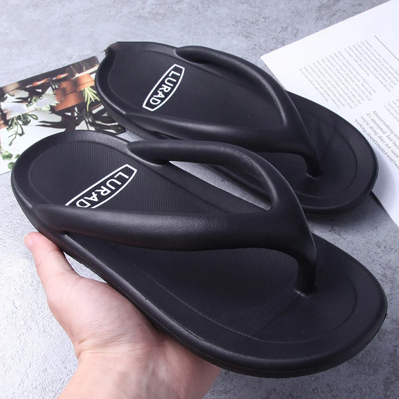 Chinelos de borracha personalizados para praia com salto, conforto e estilo para seus dias de sol, aproveite!