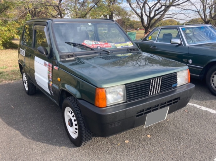 ミニクーパー1.3の毎回いいねありがとうございます🙏・イベント会場のギャラリーの車も👍・絶版車愛好会❣️・旧車の集い・今年もあとわずか☺️に関するカスタム事例の投稿画像33枚目