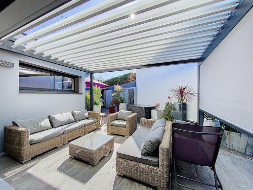 House with terrace 2