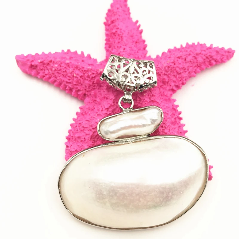 Title 6, Pendentif huître perle naturelle irrégulière, a...
