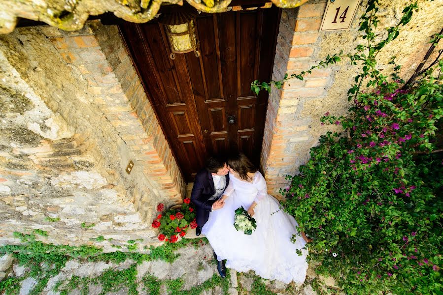 Fotografo di matrimoni Stefano BURCA (burca). Foto del 3 aprile 2019