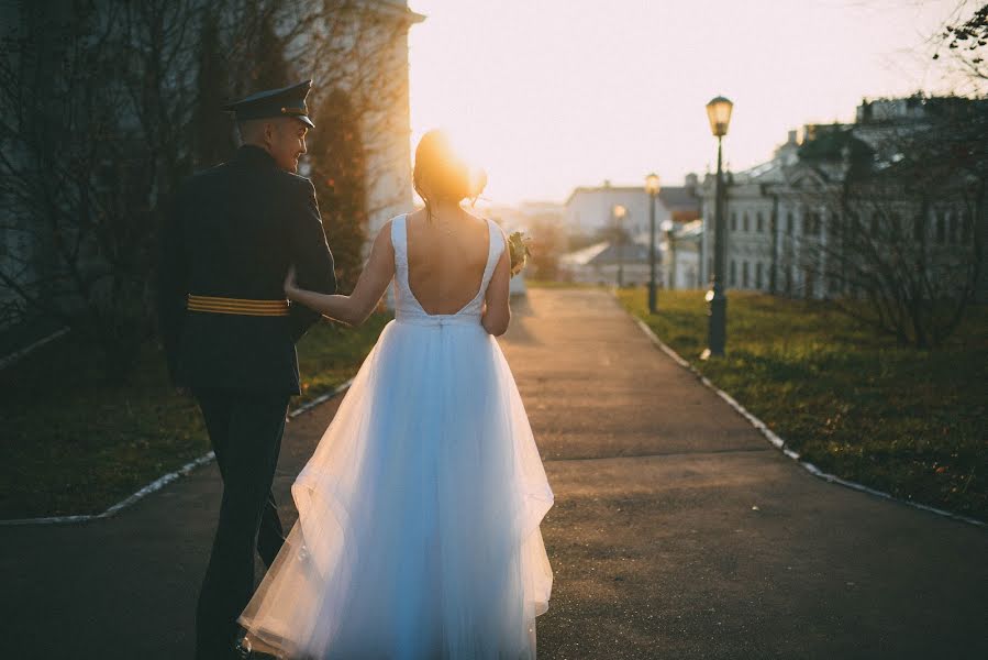 Wedding photographer Denis Khuseyn (legvinl). Photo of 21 November 2019