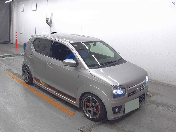 たかぽんさんが投稿した250来るまでの繋ぎ・今さら？・乗り換えます・車高調整・ホイール交換に関するカスタム事例の投稿画像3枚目