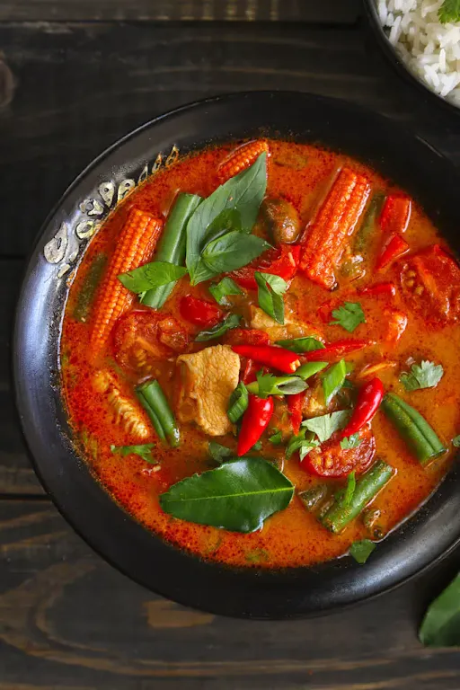 Paneer Red Thai Curry