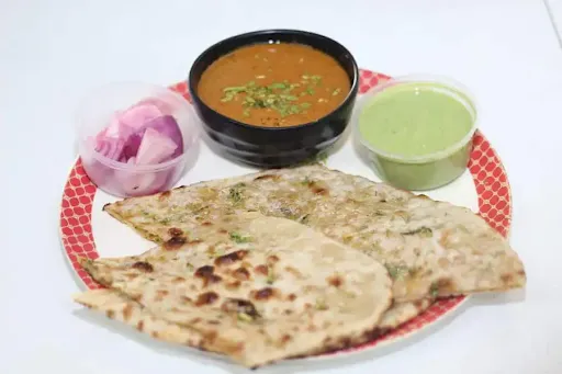 Chicken Keema Naan With Chicken Gravy