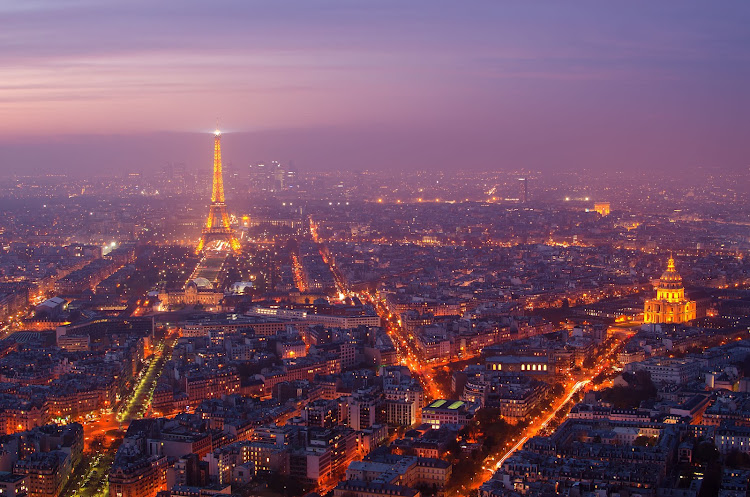 Paris has banned more than half of the cars registered in the region from its roads as a record heatwave worsens air pollution.