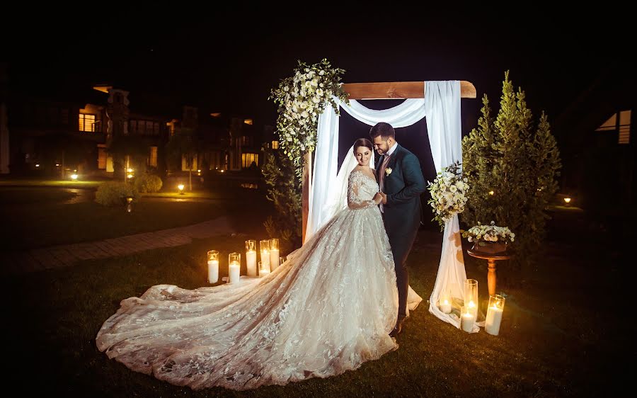 Fotógrafo de casamento Vitaliy Zdrok (devilsplinter). Foto de 24 de fevereiro 2019