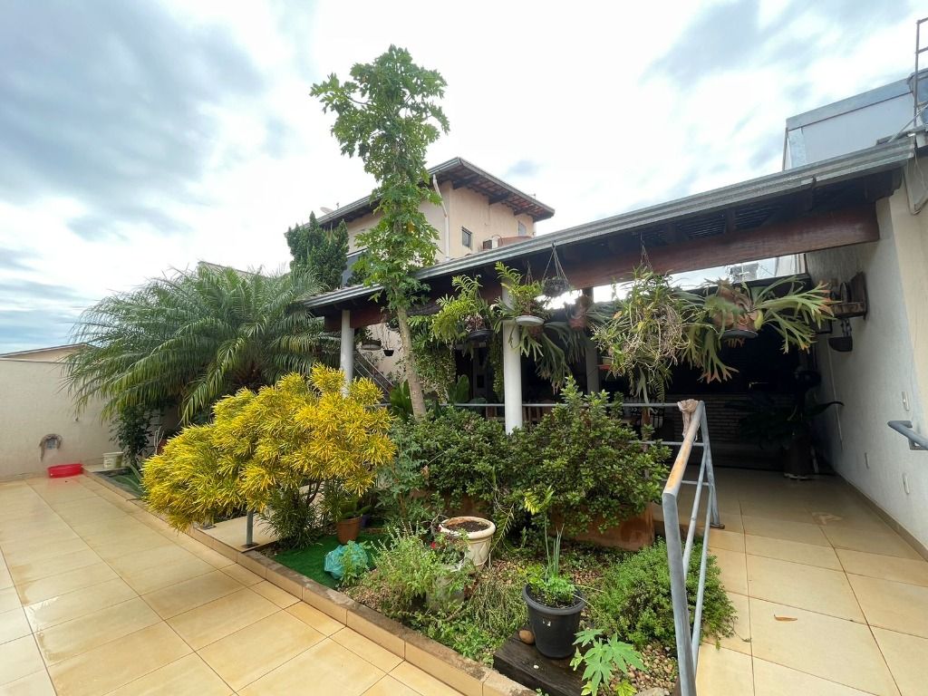 Casa à venda, 340 m² por R$ 730.000,00 - Parque das Américas - Uberaba/MG