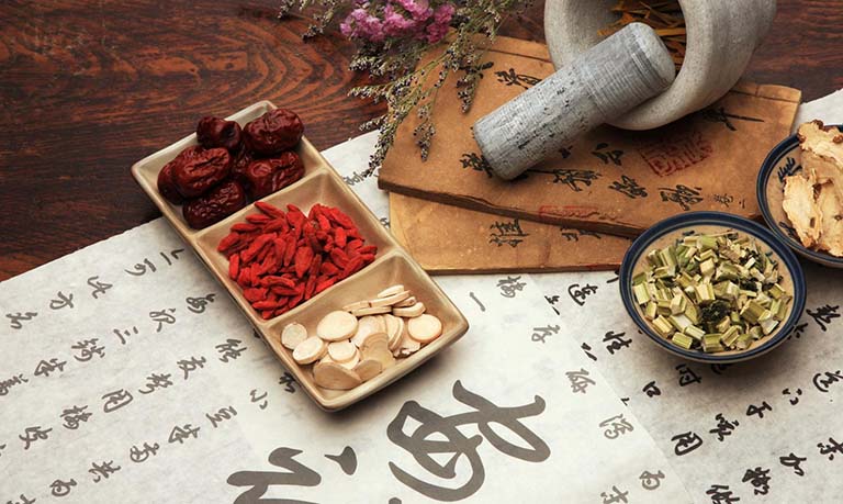 Bài thuốc Phụ Khang Đỗ Minh chữa bệnh phụ khoa được kết hợp từ các thảo dược hàng đầu Bài thuốc Phụ Khang Đỗ Minh chữa bệnh phụ khoa được kết hợp từ các thảo dược hàng đầu