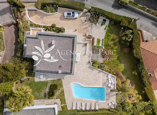 Maison avec piscine et terrasse 4