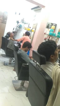 Revain's Salon photo 2