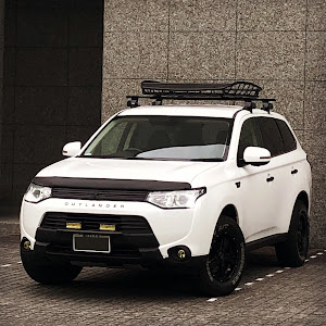 アウトランダーPHEV GG2W