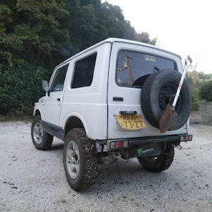 ジムニー JA11V