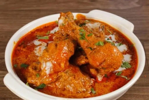 Chicken Curry ( 4 pcs) with 10 Tawa Roti