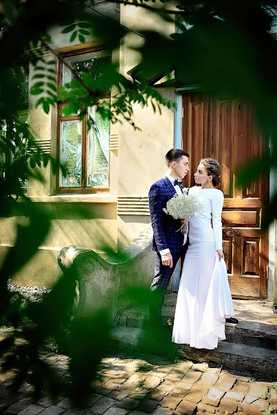 Wedding photographer Elena Raevskaya (leonflo). Photo of 14 October 2020