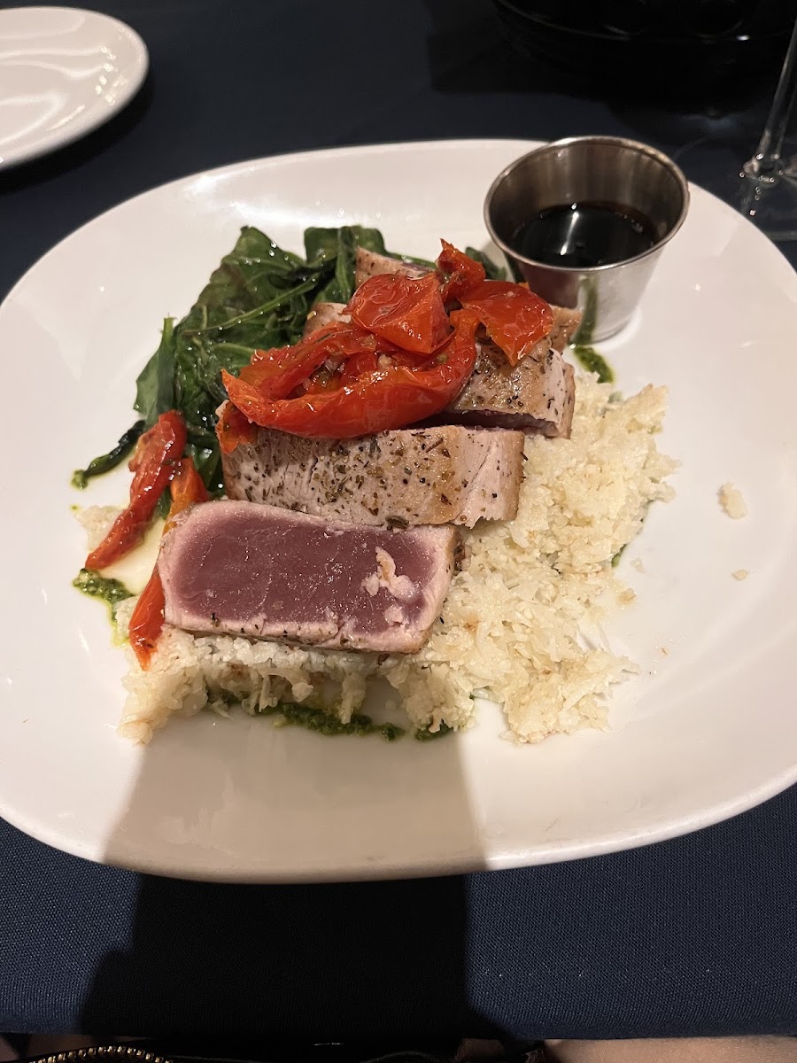 Herbed Ahi Tuna Entree