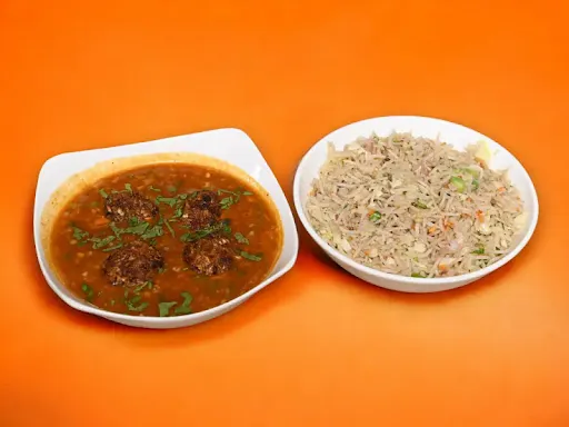 Veg Manchurian With Fried Rice/Hakka Noodles/Chilli Garlic Noodles