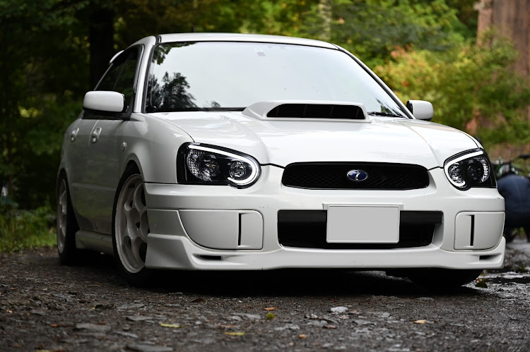 インプレッサ スポーツワゴンの車種名エンブレムは有り派・WRX・impreza・エンブレムに関するカスタム事例の投稿画像3枚目