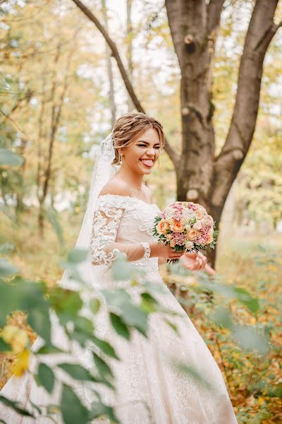 Wedding photographer Viktoriya Golubenko (vikagolubenko). Photo of 1 April 2019