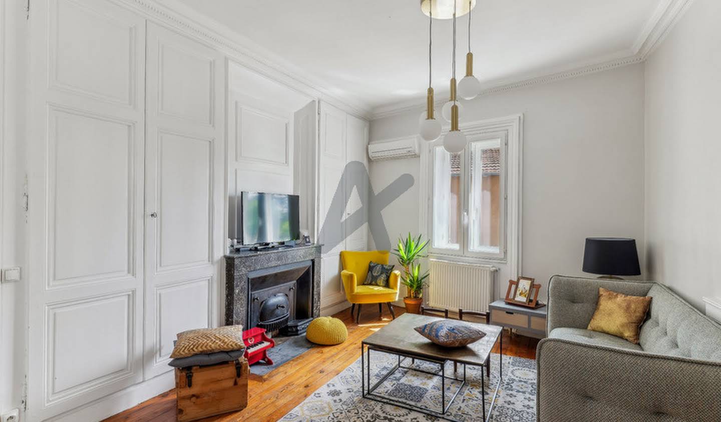 Apartment with terrace Saint-Didier-au-Mont-d'Or