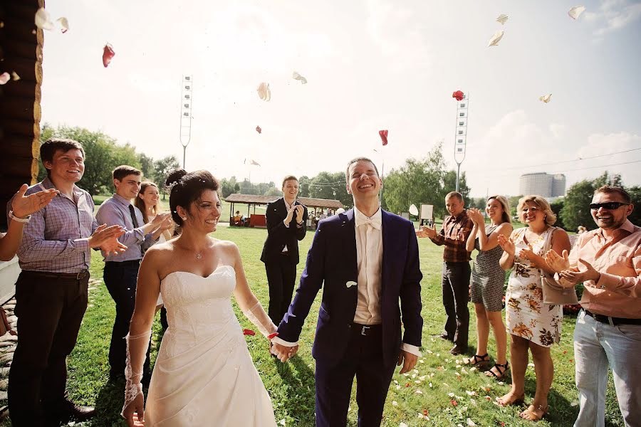 Fotografo di matrimoni Anna Glazkova (anna-glazkova). Foto del 12 maggio 2017