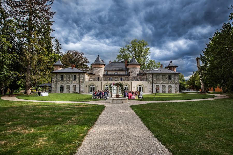 Fotografo di matrimoni Cinderella Van Der Wiel (cinderellaph). Foto del 17 ottobre 2018