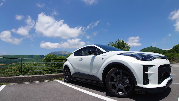 C-HRのドライブ・蒜山・鬼女台展望休憩所・蒜山大山スカイラインに関するカスタム事例の投稿画像1枚目