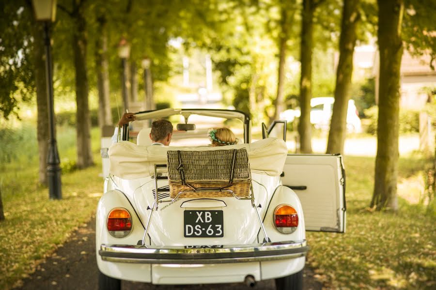 Fotografo di matrimoni Victoria Ushkanova (starbo). Foto del 2 giugno 2015