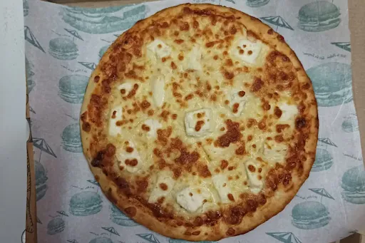 Cheesy Paneer Pizza