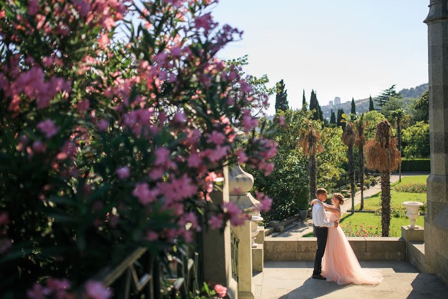 Fotografo di matrimoni Nastya Volkova (nastyavolkova). Foto del 23 luglio 2018