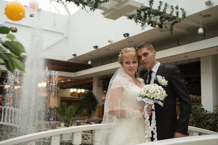 Wedding photographer Dmitriy Mayackiy (defenser). Photo of 26 October 2013