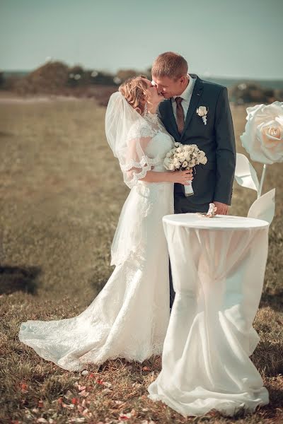 Wedding photographer Yuliya Rodnova (ulia-rodnova). Photo of 29 April 2019