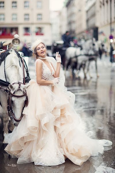 Fotógrafo de casamento Irina Valeri (irinavaleri). Foto de 21 de abril 2022