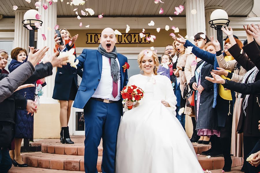 Wedding photographer Oleg Novikov (novikov1974). Photo of 23 May 2019