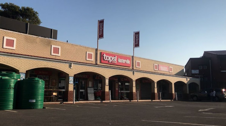 A black plastic bag was found by the bomb squad in this Wentworth Spar following a bomb threat on July 9, 2018.