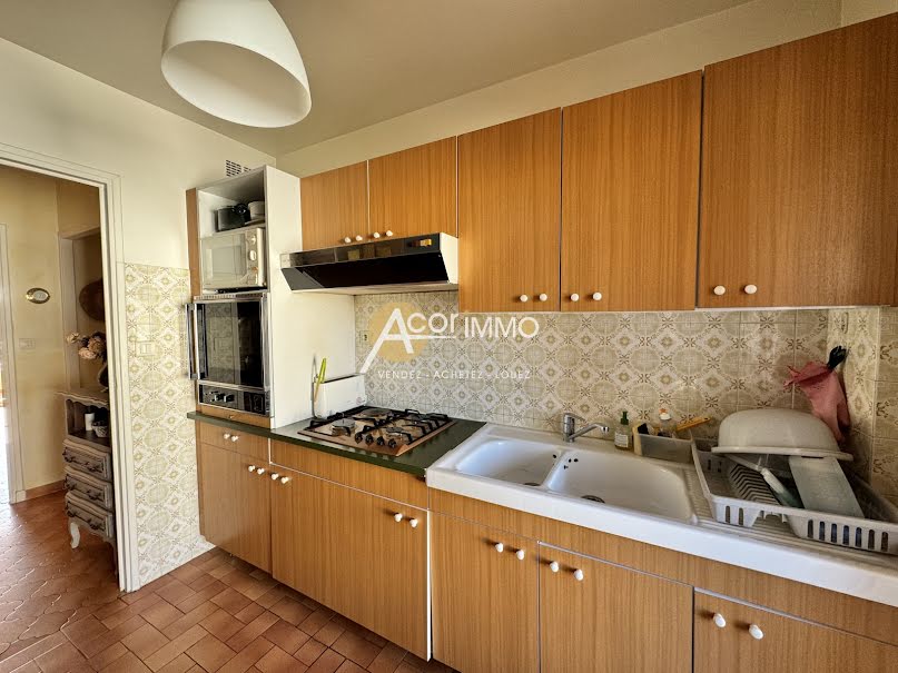 Vente appartement 3 pièces 67 m² à Sanary-sur-Mer (83110), 371 000 €