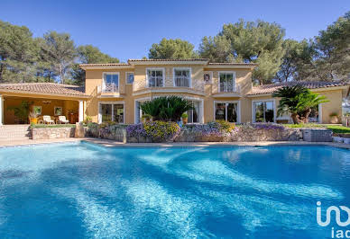 Maison avec piscine et terrasse 2