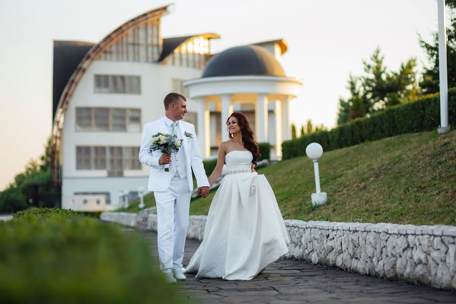 Fotografo di matrimoni Denis Savin (nikonuser). Foto del 30 marzo 2017