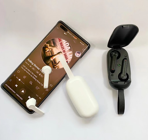 Title 2, Outdoor Portable Earphone Earplugs Clamshell Ty...