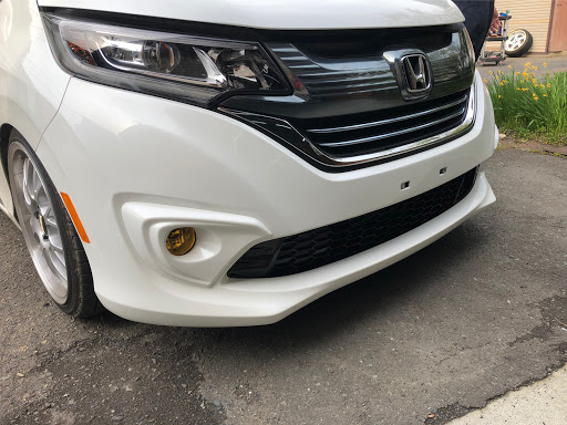 ホンダ フリードを華麗にカスタム By ダースー 05 03 New純正バンパーについての詳細 ぱっと見はマーカーが変わっただけにしか見えないかな 狙い通り Cartune